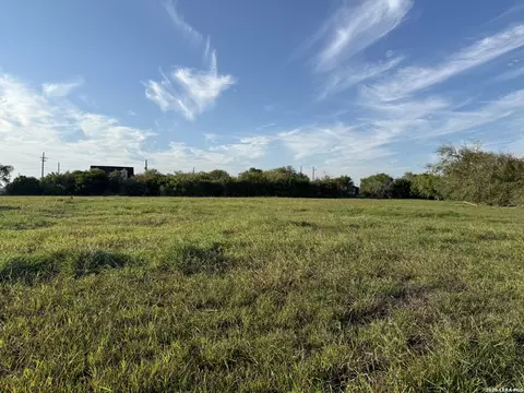 1101 Second St, Bayside, TX 78340 photo 4