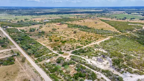 View/Area - Tract 2 County Road 652, Devine, TX 78016 photo 4 of 8