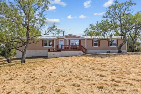 157 County Road 5635, Castroville, TX 78009