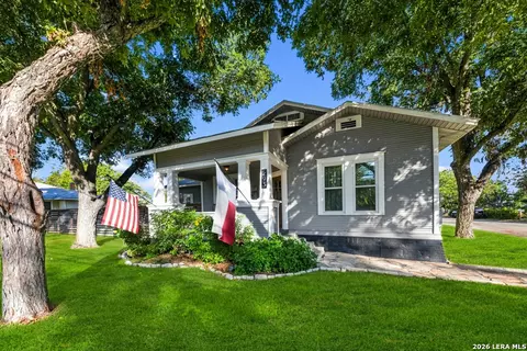 293 E Mather, New Braunfels, TX 78130