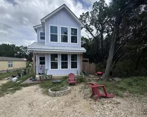 422 Brushy Crk, Bandera, TX 78003