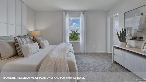 Bedroom - 2111 Windflower Ln, Luling, TX 78648 photo 4 of 4