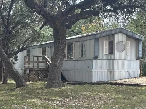 7714 Whartons Dock Rd, Bandera, TX 78003