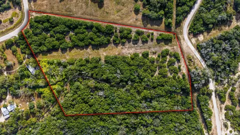 174 Upper Mason Creek Rd, Center Point, TX 78010