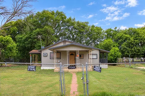 11243 Martinez Pass, Schertz, TX 78108