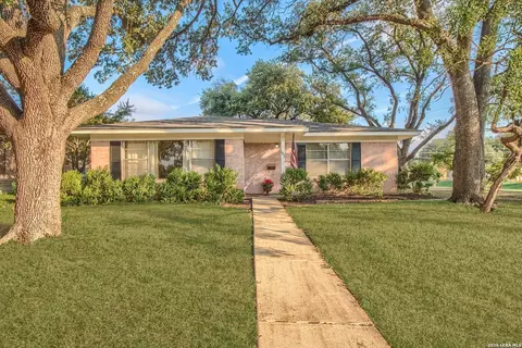103 Montpelier Dr, San Antonio, TX 78228