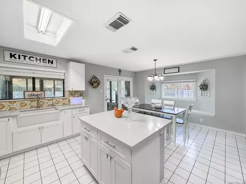 7254 Autumn Park, San Antonio, TX 78249
