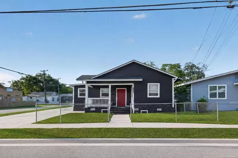 1548 Center St, San Antonio, TX 78202