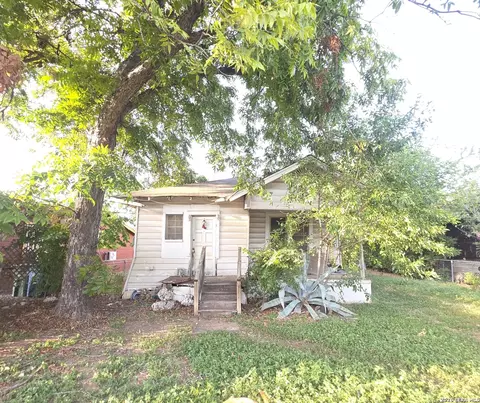 1127 S Jewett, San Antonio, TX 78237