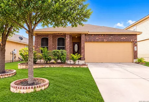 206 Reeves Gdn, San Antonio, TX 78253