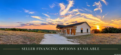 729 Skyline Dr, Blanco, TX 78606