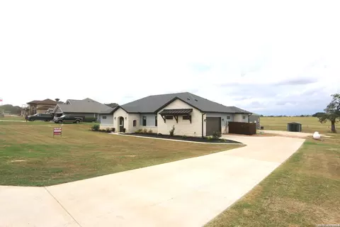 120 Western Way, Adkins, TX 78101