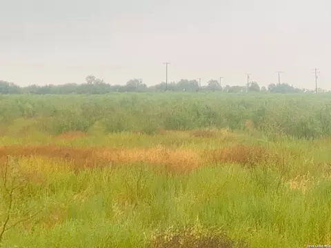 2696 Fm 2030, Eagle Pass, TX 78852 photo 2