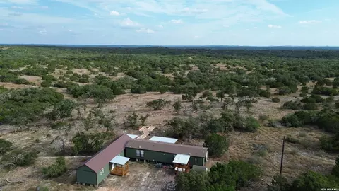 1862 Sd 31846, Barksdale, TX 78828