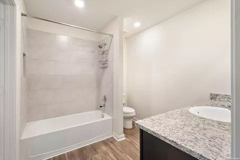 Bath - 15214 Harbor Lndg, Von Ormy, TX 78073 photo 1 of 1
