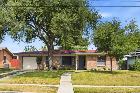 223 Fennel Dr, San Antonio, TX 78213
