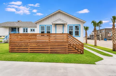 340 Alister St #6, Port Aransas, TX 78373
