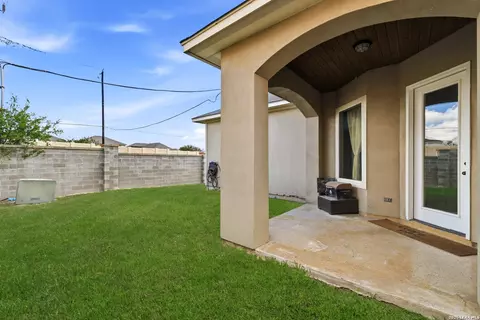 Exterior - 3966 Bogie Way, Converse, TX 78109 photo 3 of 4