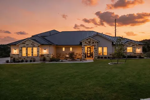 117 Miller Spgs, Boerne, TX 78006