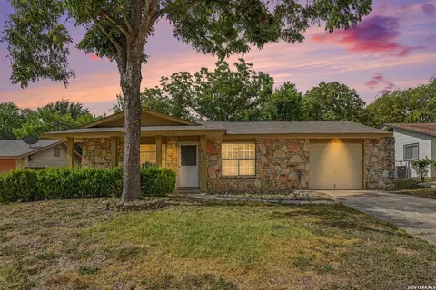 4842 Casa Oro St, San Antonio, TX 78233