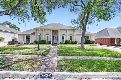 3438 Foxbriar Ln, Schertz, TX 78108