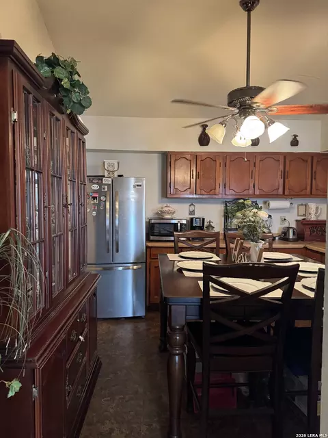 Kitchen - 865 Ranchitos Rd, Eagle Pass, TX 78852 photo 1 of 3