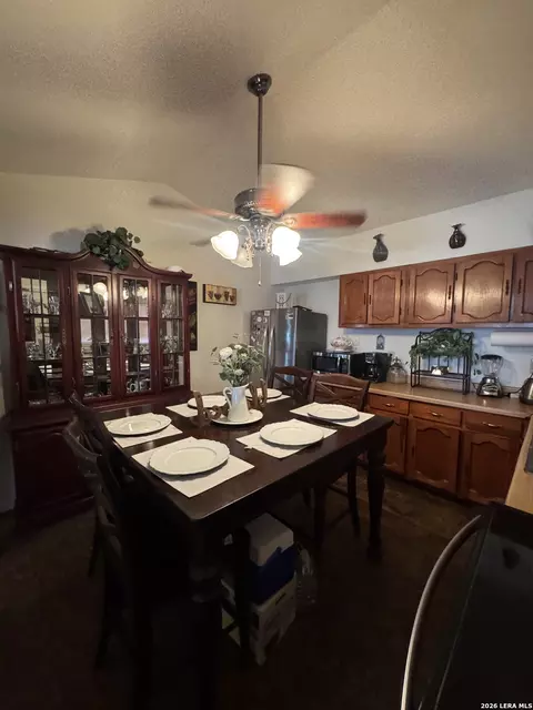 Dining - 865 Ranchitos Rd, Eagle Pass, TX 78852 photo 1 of 1