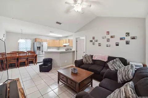 231 Baldwin Blvd, San Antonio, TX 78210