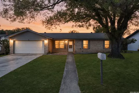 160 Stephanie Dr, Kerrville, TX 78028