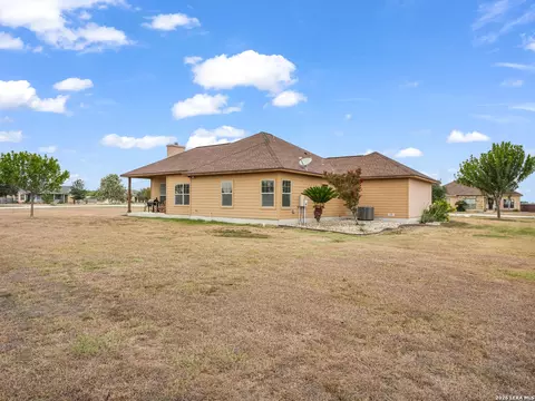 Exterior - 16021 Ethans Xing, Lytle, TX 78052 photo 13 of 13