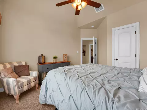 Bedroom - 16021 Ethans Xing, Lytle, TX 78052 photo 3 of 4
