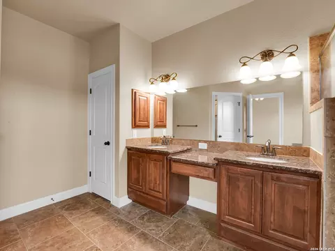 Bath - 16021 Ethans Xing, Lytle, TX 78052 photo 1 of 4
