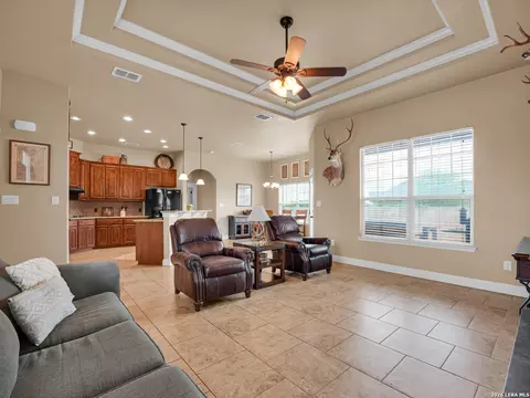 Living - 16021 Ethans Xing, Lytle, TX 78052 photo 3 of 5