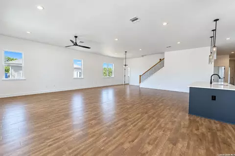 Living - 5164 Comanche Dr, Temple, TX 76502 photo 1 of 1