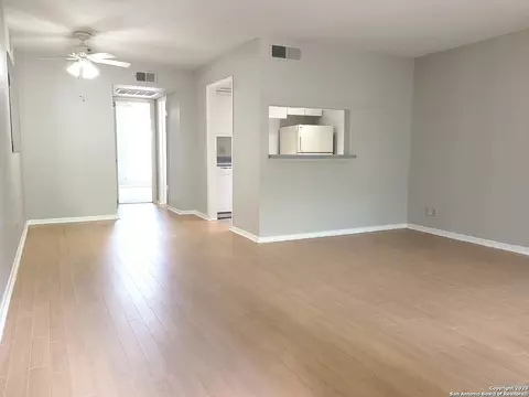 8401 N New Braunfels Ave #234, San Antonio, TX 78209