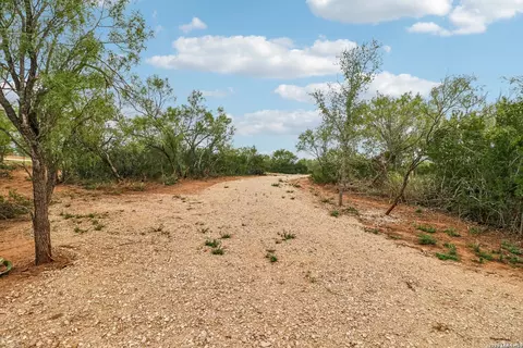 Other - 172 County Road 2667, Devine, TX 78016 photo 3 of 13