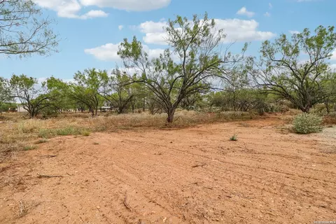 Other - 172 County Road 2667, Devine, TX 78016 photo 4 of 13