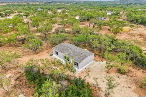 View/Area - 172 County Road 2667, Devine, TX 78016 photo 10 of 10
