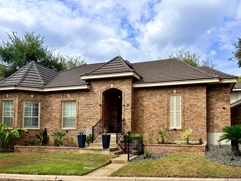 7 Westcourt Ln, San Antonio, TX 78257