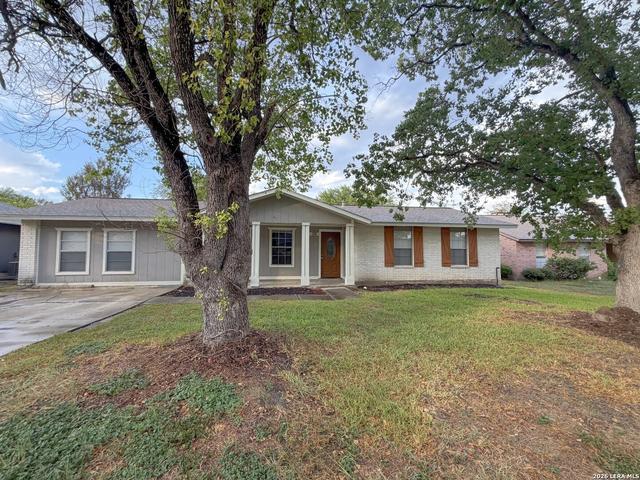 126 Kingsman St, Converse, TX 78109