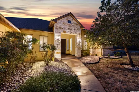 1231 Porto Pt, New Braunfels, TX 78132