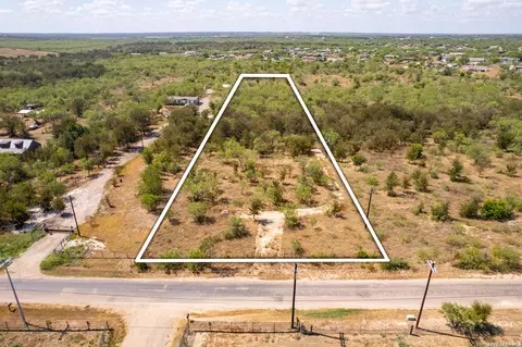 3915 Barth Rd, Lockhart, TX 78644