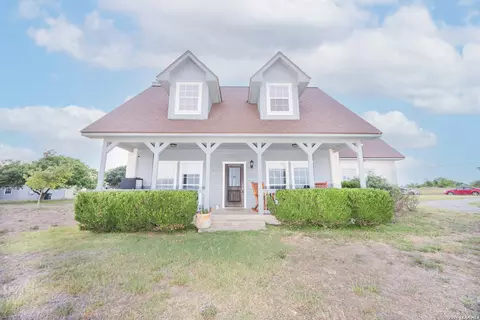 241 Private Road 3808, San Antonio, TX 78253