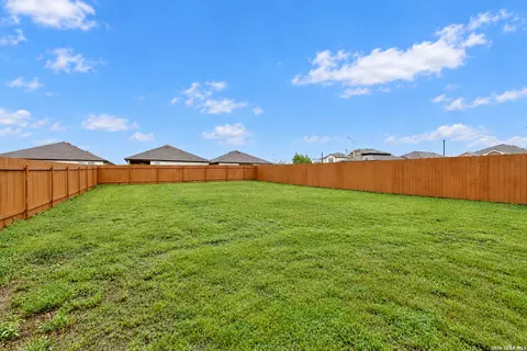 Exterior - 560 Chaco Loop, Seguin, TX 78155 photo 7 of 7