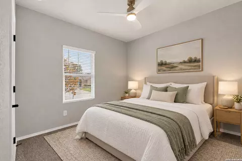 Bedroom - 560 Chaco Loop, Seguin, TX 78155 photo 4 of 7
