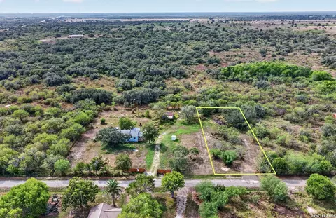 117 Ryan Rd, Refugio, TX 78377 photo 12