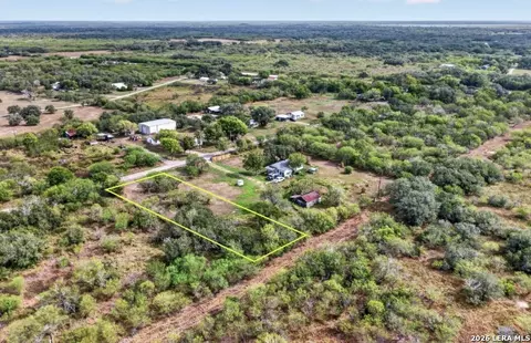 117 Ryan Rd, Refugio, TX 78377 photo 10