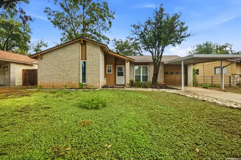 624 Pecan, Schertz, TX 78154