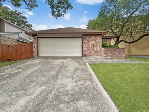 5707 Spring Moon St, San Antonio, TX 78247