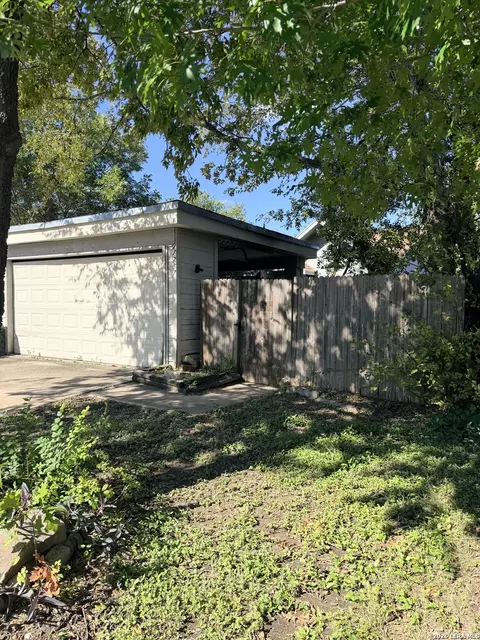 11751 Country Springs St, San Antonio, TX 78249